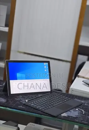 New Laptop Microsoft Surface Pro 7+ 16GB Intel Core i5 SSD 256GB