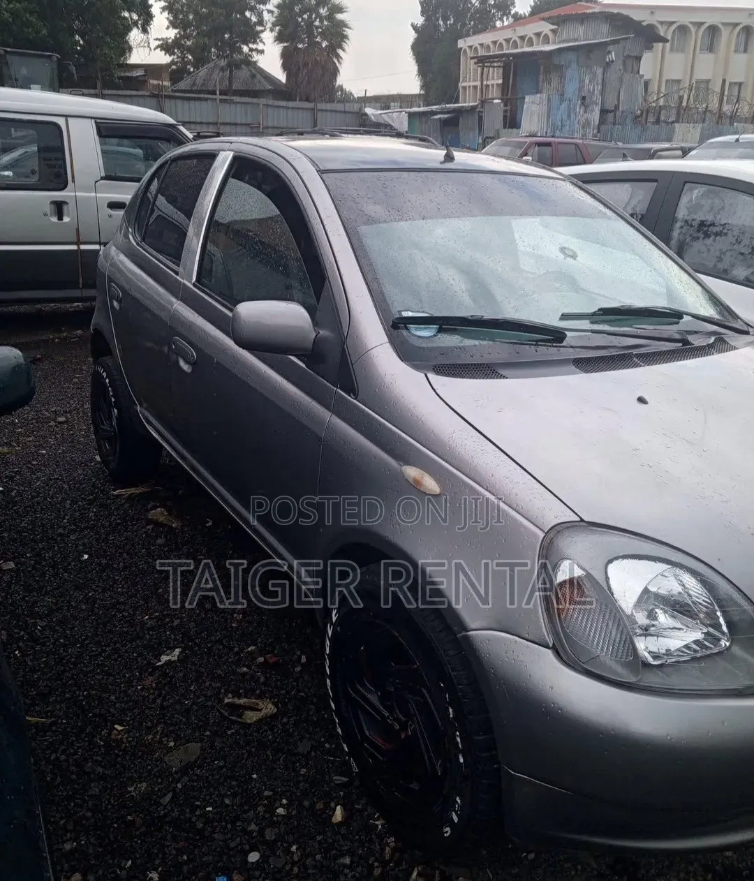 Toyota Vitz Rent