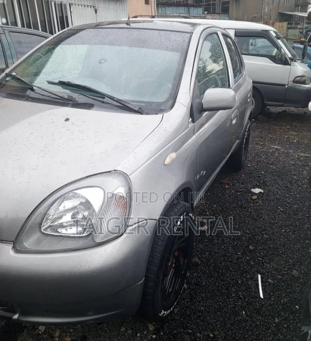 Toyota Vitz Rent