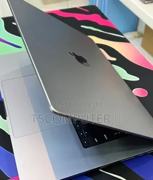 New Laptop Apple MacBook Pro 2021 M1 32GB Apple M1 Pro SSD 512GB