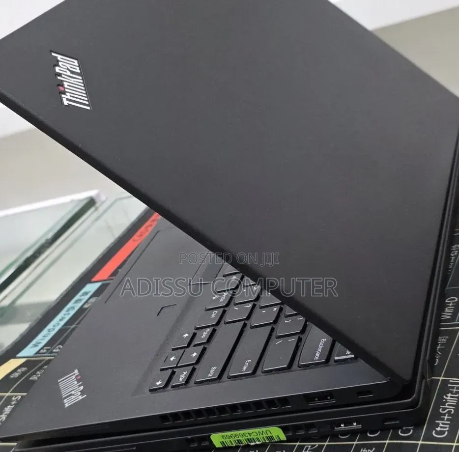 New Laptop Lenovo ThinkPad T14s Gen 2 16GB AMD Ryzen 5 SSD 512GB
