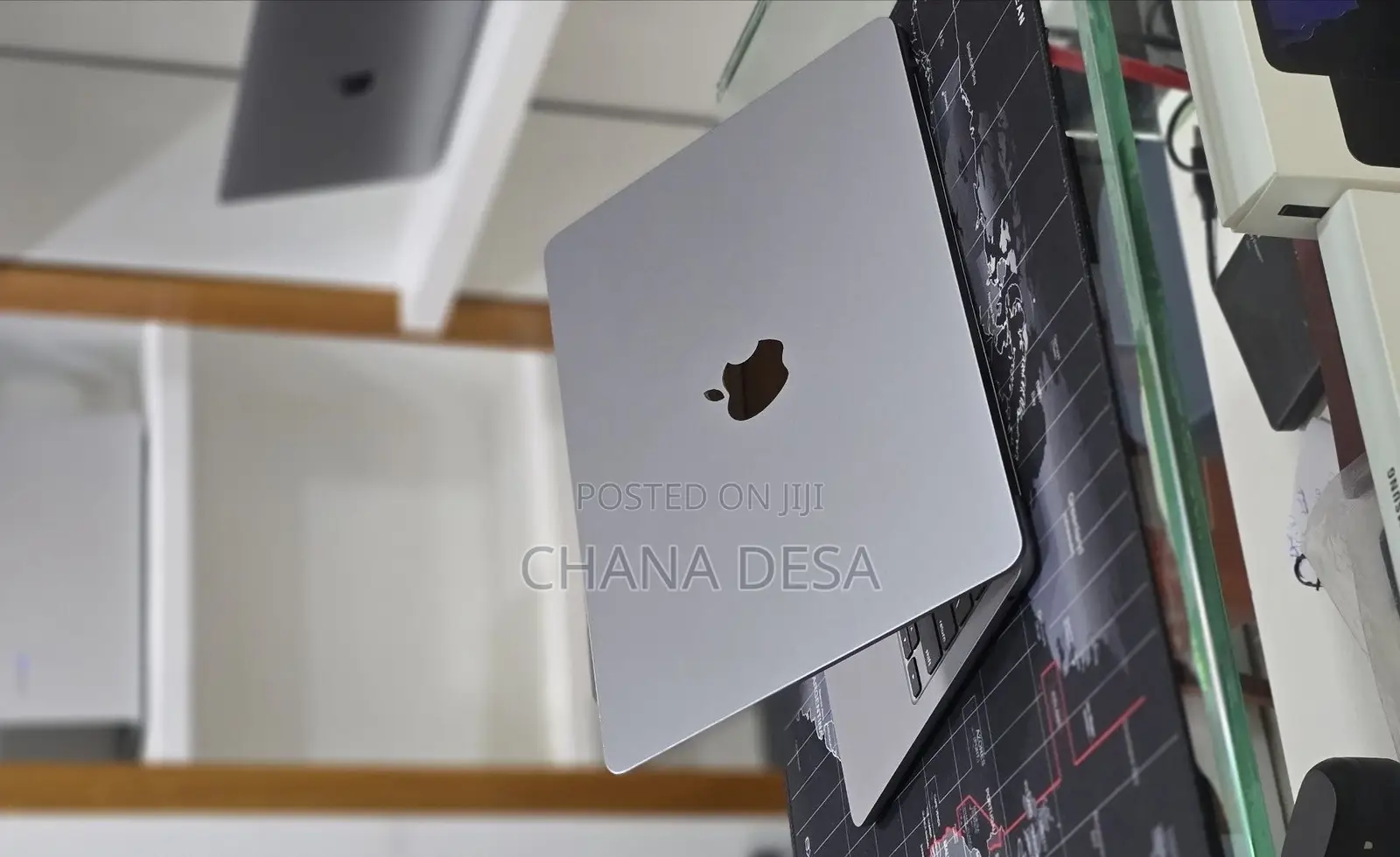 New Laptop Apple MacBook Air 2022 M2 16GB Apple M2 SSD 256GB