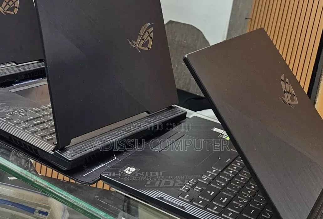 New Laptop Asus ROG Strix G15 16GB Intel Core i7 SSD 512GB
