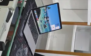 New Laptop Apple MacBook Pro 2022 M2 16GB Apple M2 SSD 512GB