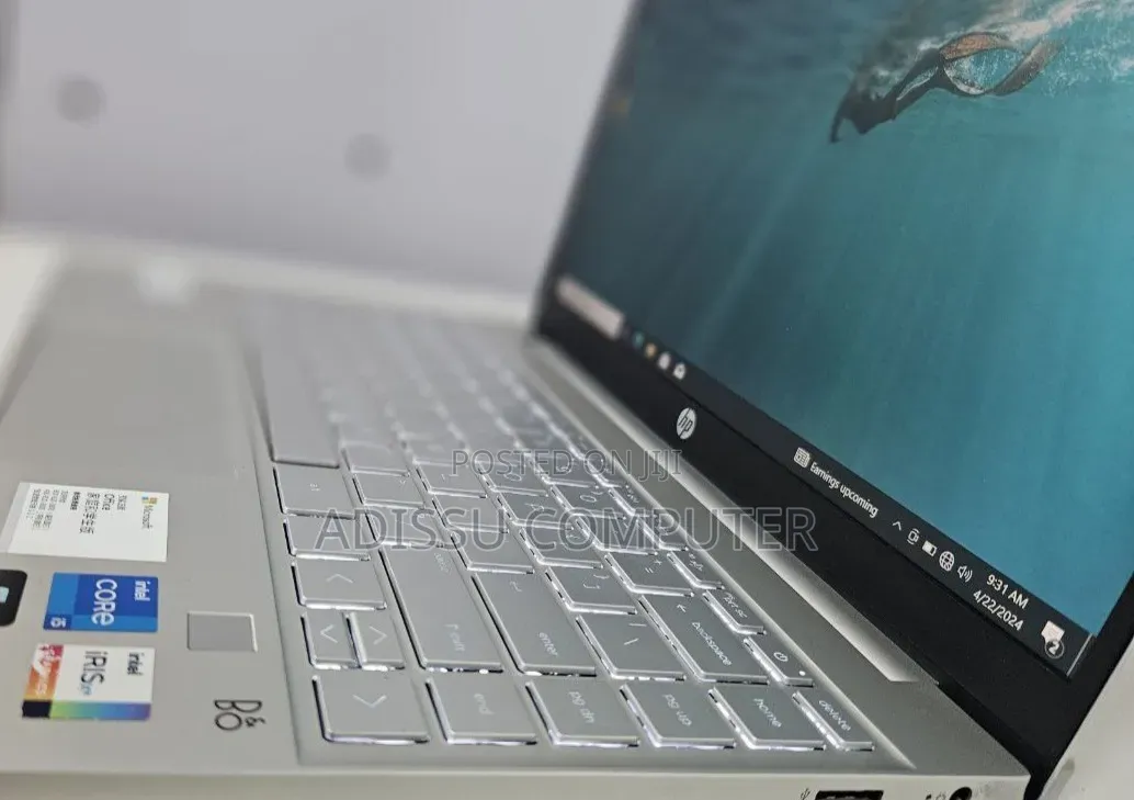 New Laptop HP Pavilion 14 8GB Intel Core i5 SSD 512GB