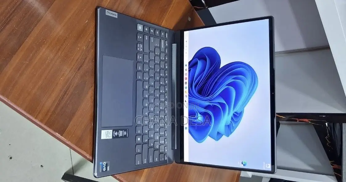 New Laptop Lenovo Yoga 9i 16GB Intel Core i7 SSD 1T
