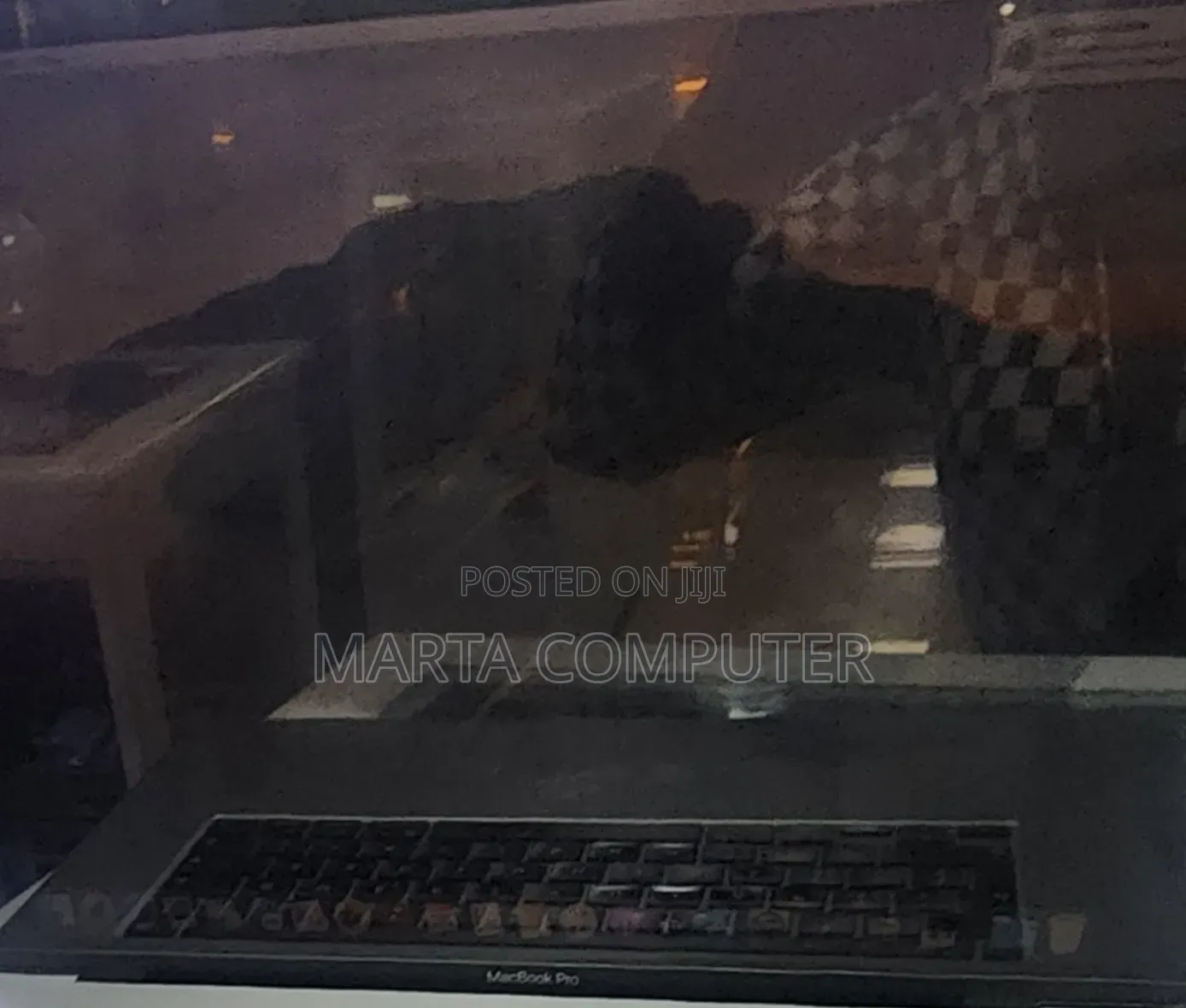 New Laptop Apple MacBook Pro 2019 16GB Intel Core i7 SSD 512GB