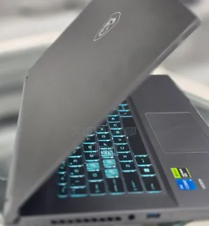 New Laptop MSI GS65 Stealth Thin 8RE 16GB Intel Core i5 SSD 1T