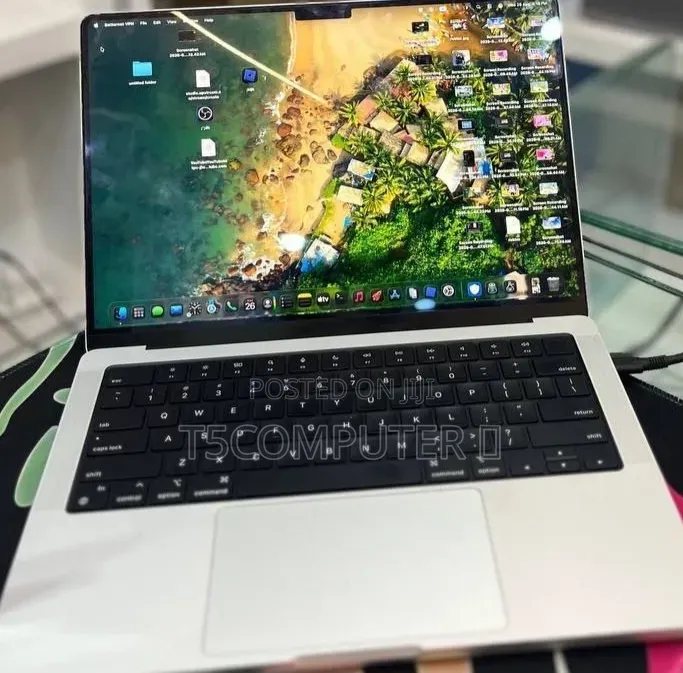 New Laptop Apple MacBook Pro 2021 M1 16GB Apple M1 Pro SSD 512GB