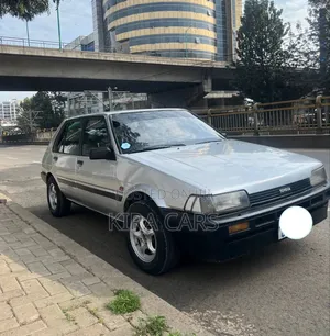Toyota Corolla 1986 Silver