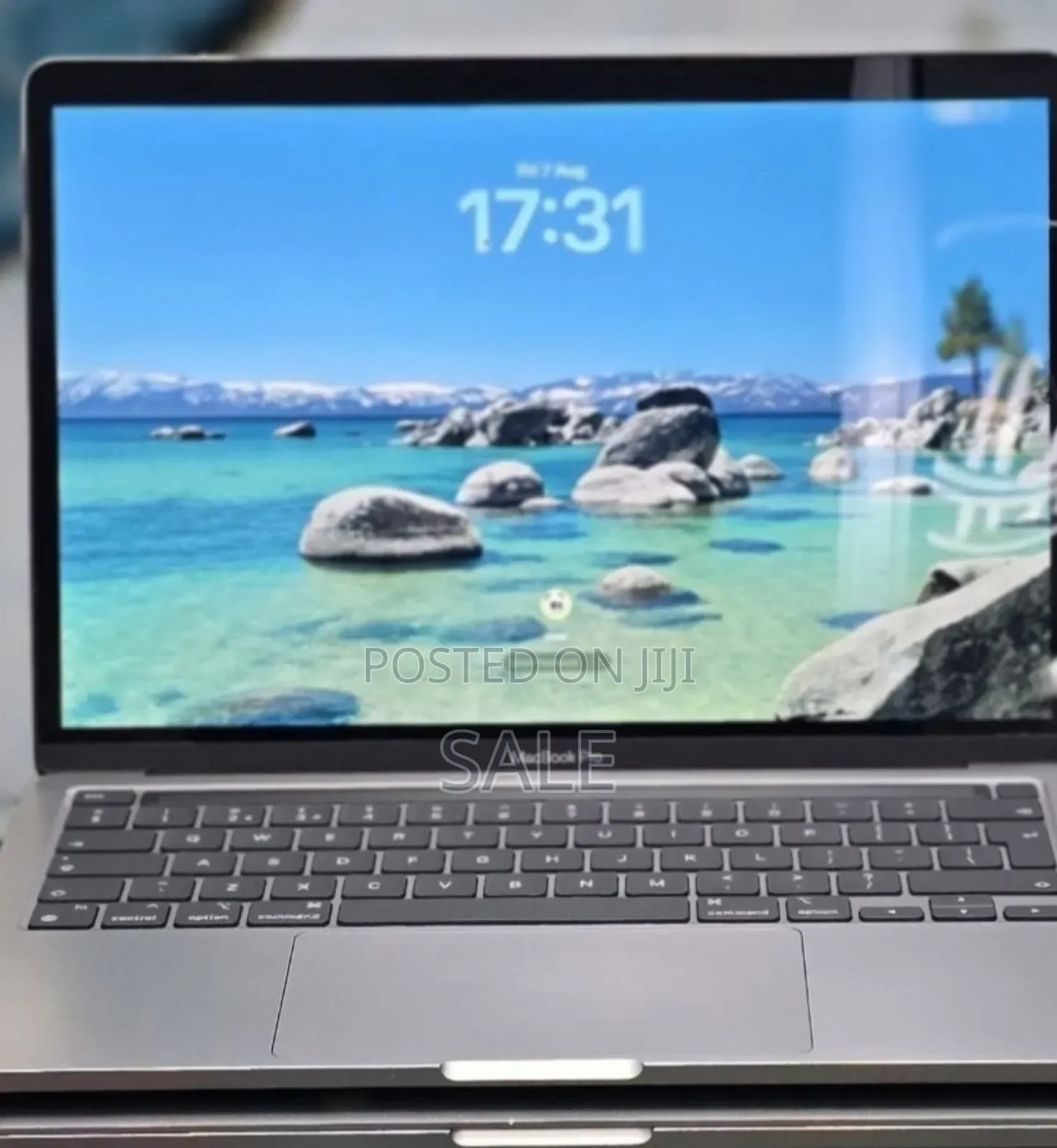 New Laptop Apple MacBook Pro 2020 M1 8GB Apple M1 Pro SSD 512GB