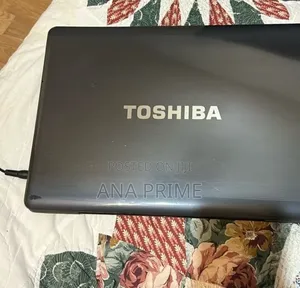 Laptop Toshiba Satellite C665 6GB Intel Core 3 HDD 500GB