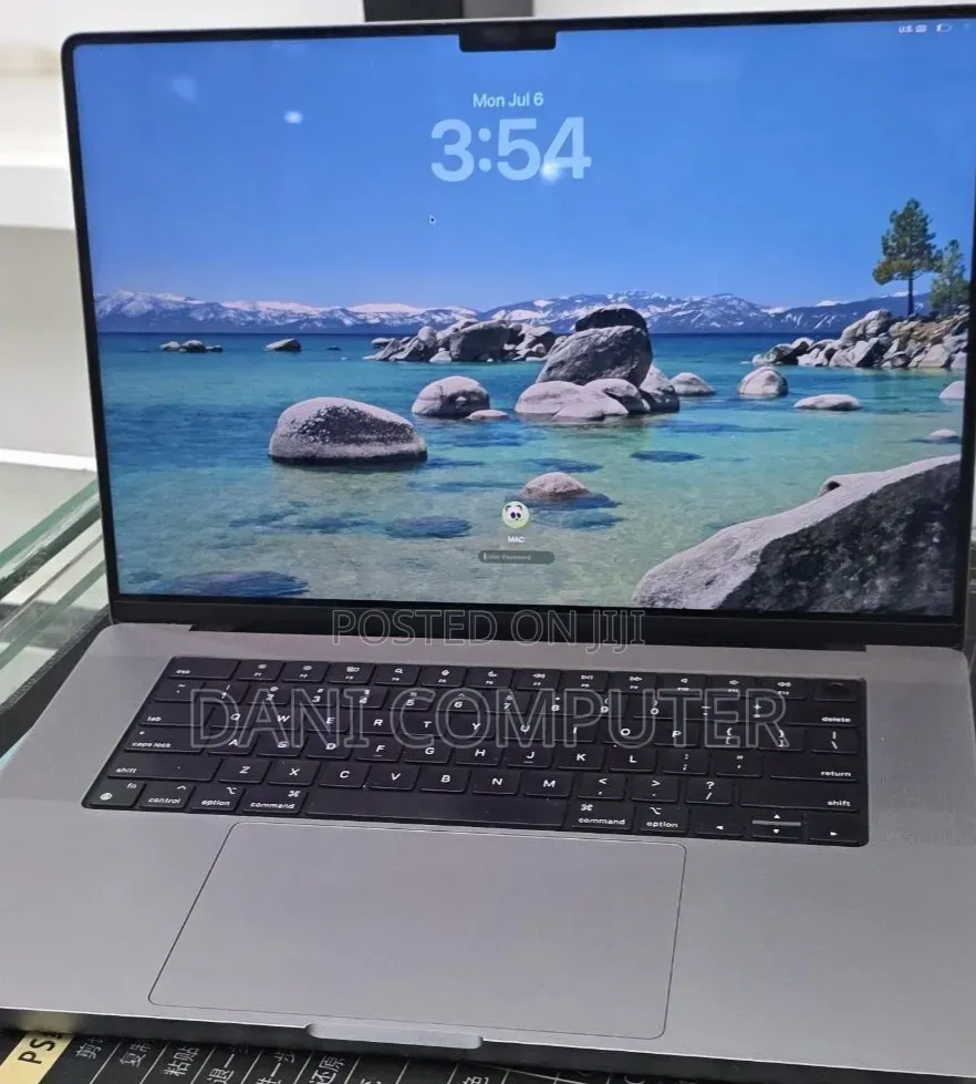 New Laptop Apple MacBook Pro 2021 M1 Max 32GB Apple M1 SSD 1T