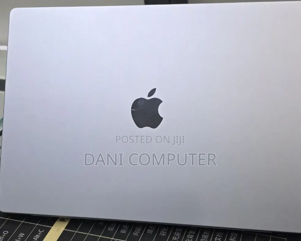 New Laptop Apple MacBook Pro 2021 M1 Max 32GB Apple M1 SSD 1T
