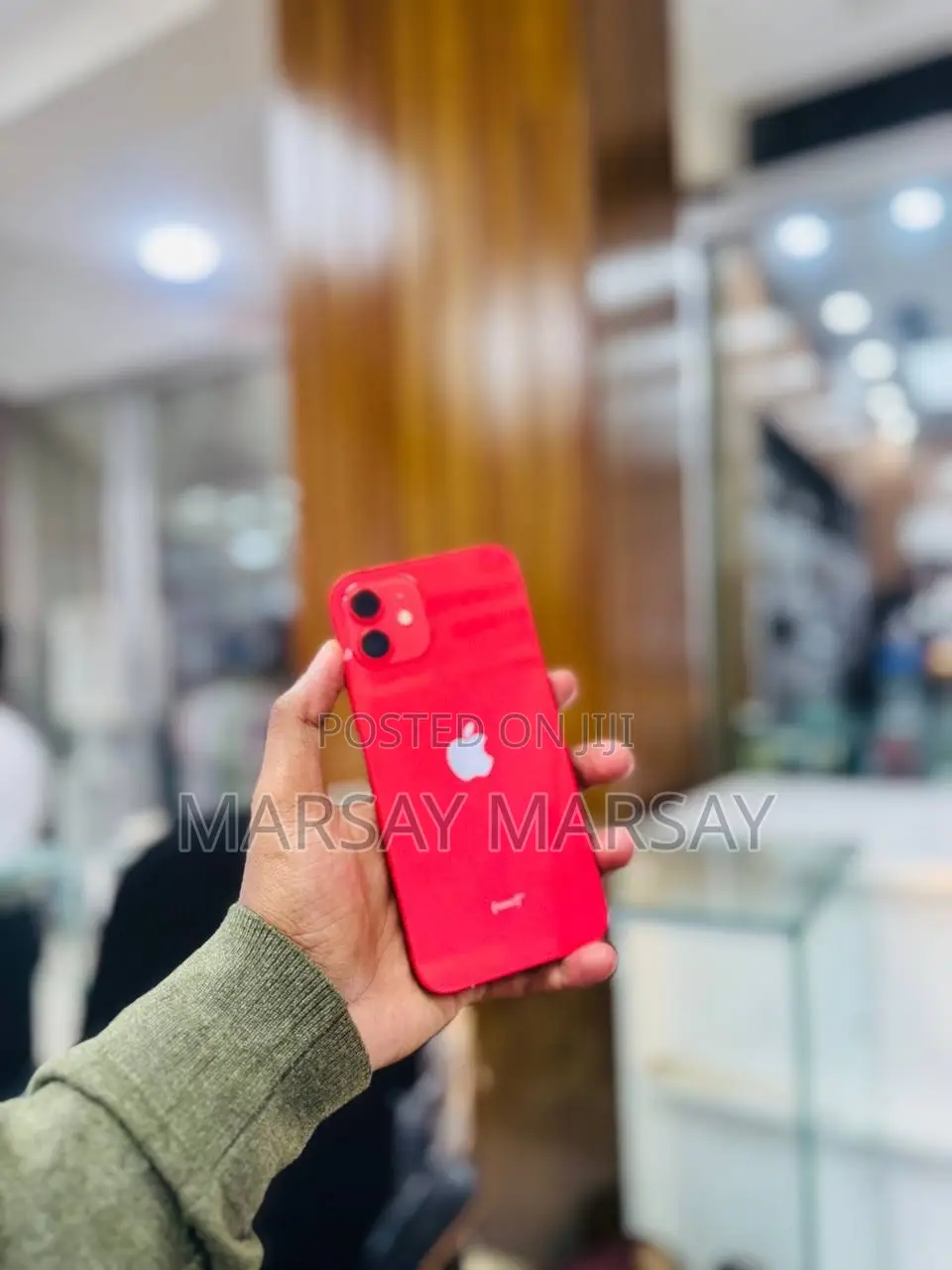 Apple iPhone 12 64 GB Red