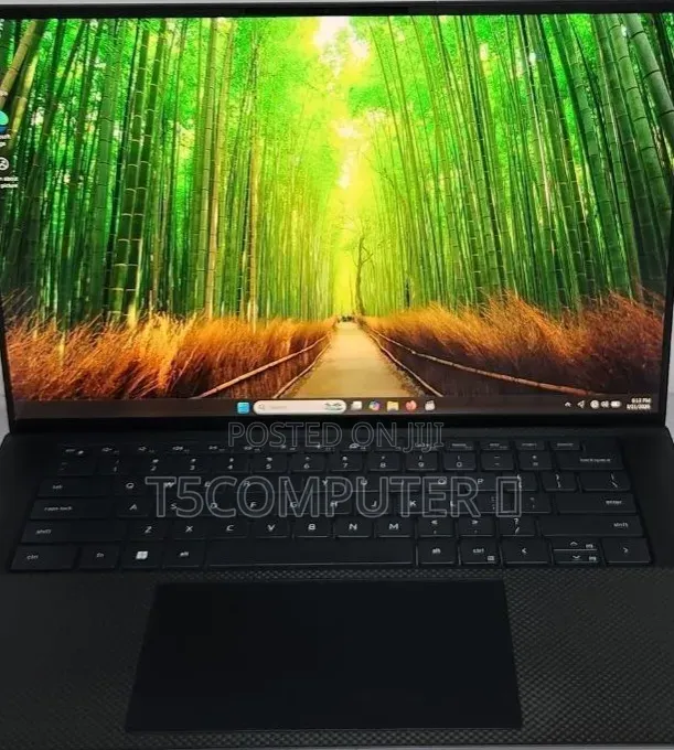 New Laptop Dell Inspiron 15 5570 16GB Intel Core i7 SSD 512GB