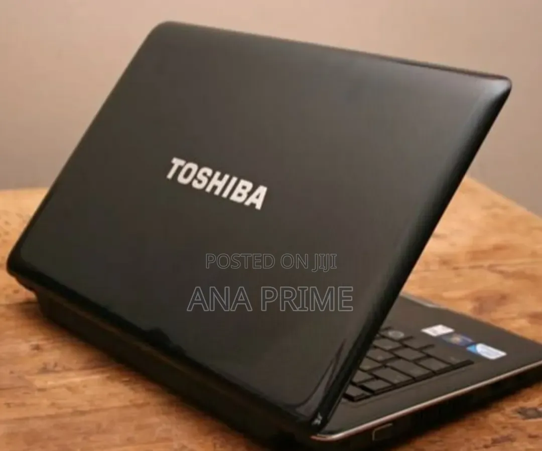 Laptop Toshiba Satellite C665 6GB Intel Core 3 HDD 500GB