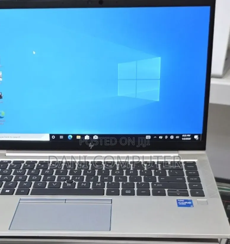New Laptop HP EliteBook 840 G8 16GB Intel Core i7 SSD 512GB