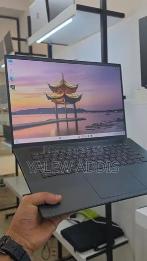 New Laptop Dell Inspiron 15 16GB Intel Core i7 SSD 512GB