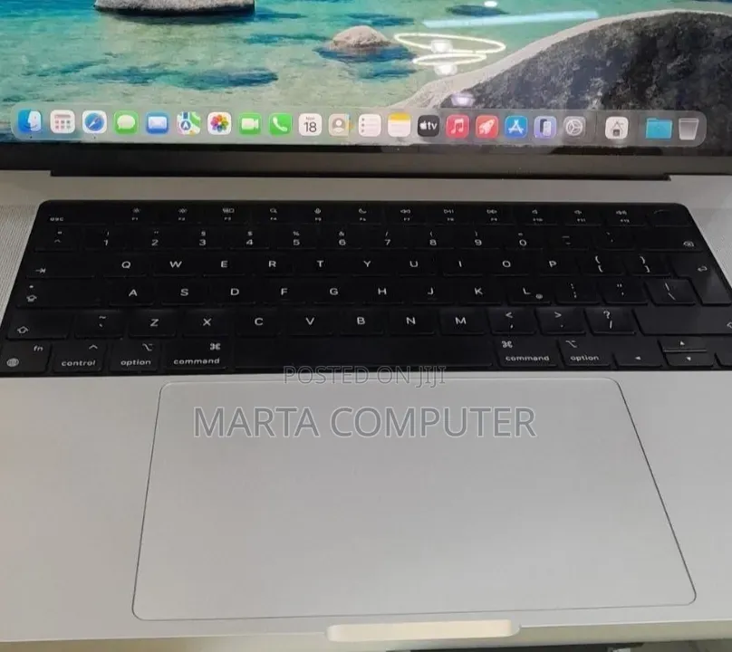 New Laptop Apple MacBook Pro 2021 M1 32GB Apple M1 Pro SSD 1T