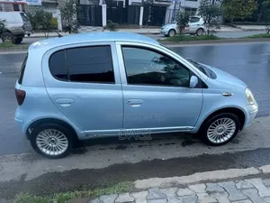 Toyota Vitz 2004 Blue