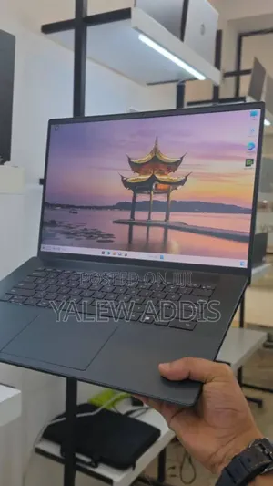 New Laptop Dell Inspiron 15 16GB Intel Core i7 SSD 512GB