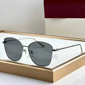 Unisex Sunlight  Protective Sunglasses