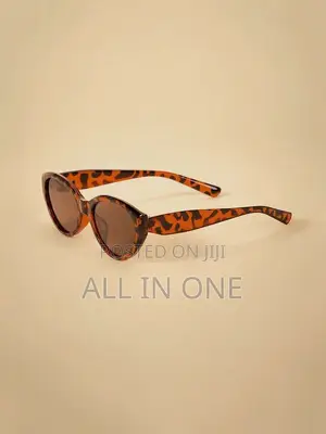 Leopard Oval Women’s Sunglasses