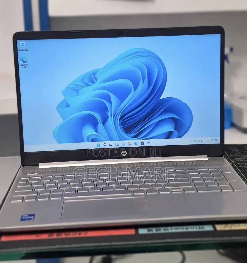 New Laptop HP Stream Notebook 8GB Intel Core i5 SSD 128GB