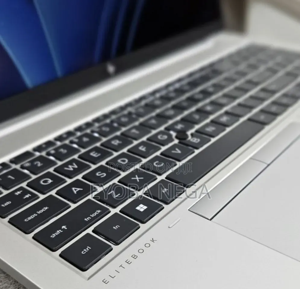 New Laptop HP EliteBook 850 G8 16GB Intel Core i7 SSD 512GB
