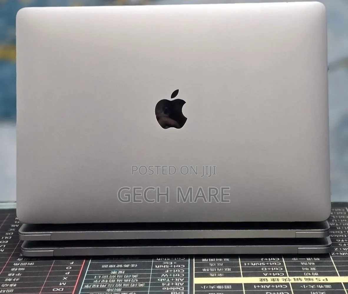 New Laptop Apple MacBook Pro 2021 M1 8GB Apple M1 Pro SSD 512GB
