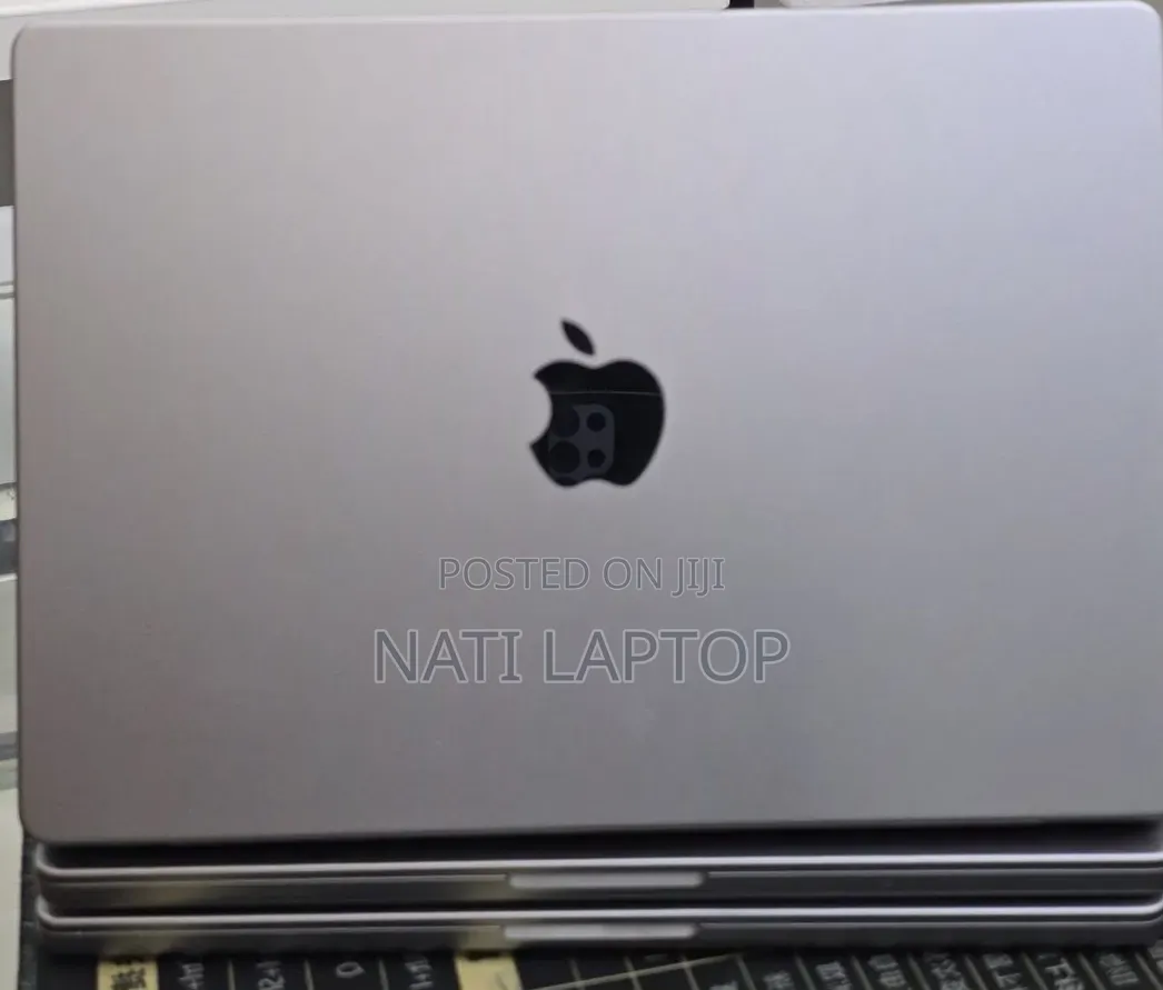 New Laptop Apple MacBook Pro 2021 M1 32GB Apple M1 Pro SSD 512GB