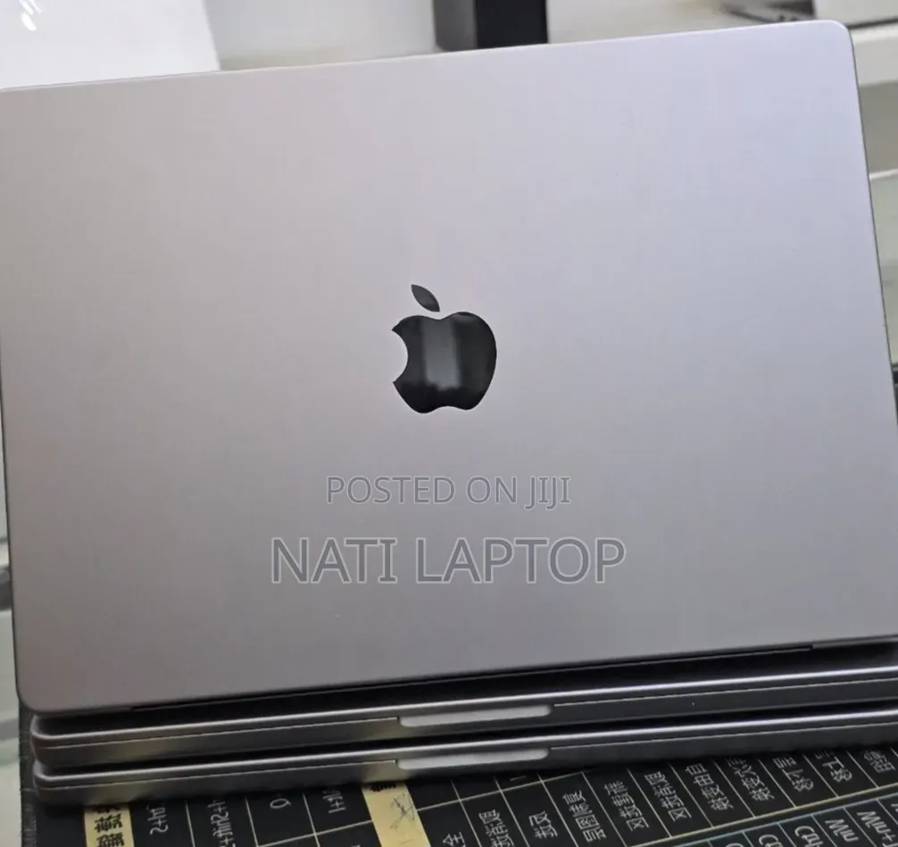 New Laptop Apple MacBook Pro 2021 M1 32GB Apple M1 Pro SSD 512GB