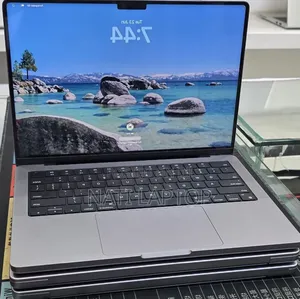 New Laptop Apple MacBook Pro 2021 M1 32GB Apple M1 Pro SSD 512GB