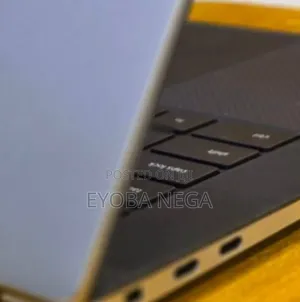 New Laptop Dell Precision 5560 16GB Intel Core i9 SSD 512GB