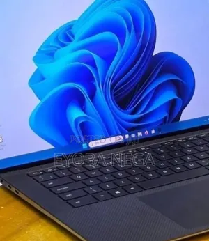 New Laptop Dell Precision 5560 16GB Intel Core i9 SSD 512GB