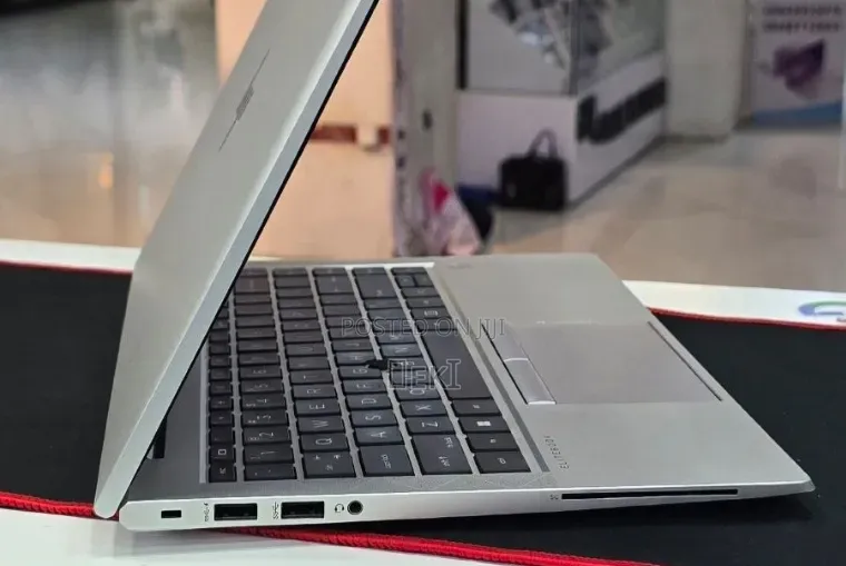New Laptop HP EliteBook 840 G8 16GB Intel Core i5 SSD 512GB