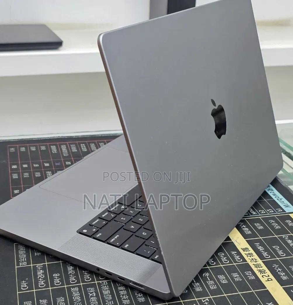 New Laptop Apple MacBook Pro 2021 M1 Max 32GB Apple M1 Max SSD 1T