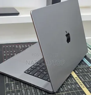 New Laptop Apple MacBook Pro 2021 M1 Max 32GB Apple M1 Max SSD 1T