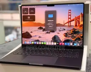 New Laptop Apple MacBook Pro 2025 M5 16GB Apple M5 SSD 1T