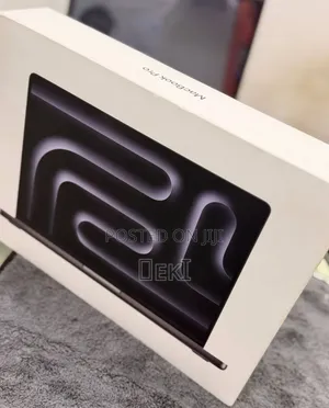 New Laptop Apple MacBook Pro 2025 M5 16GB Apple M5 SSD 1T