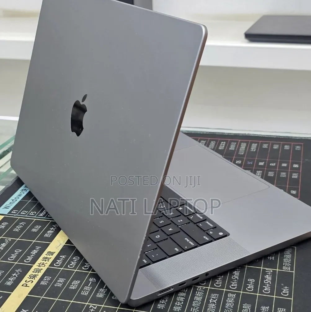 New Laptop Apple MacBook Pro 2021 M1 Max 32GB Apple M1 Max SSD 1T