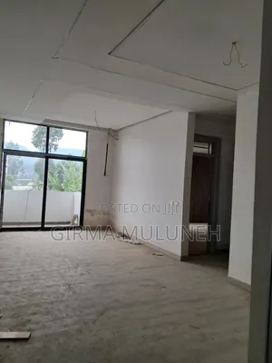 3bdrm Apartment in ሩፋኤል ቤተክርስቲያን አከባቢ, Gullele for sale