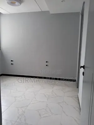 3bdrm Apartment in ሩፋኤል ቤተክርስቲያን አከባቢ, Gullele for sale