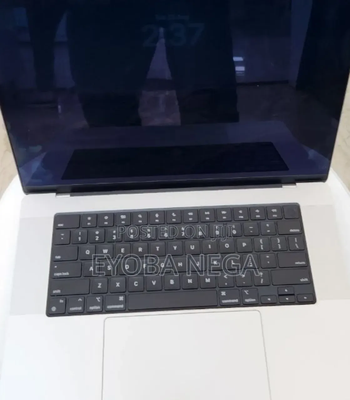 New Laptop Apple MacBook Pro 2021 M1 16GB Apple M1 Pro SSD 1T