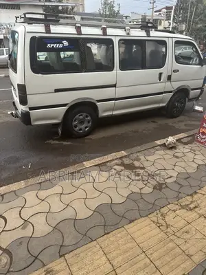 Toyota HiAce 1994 White