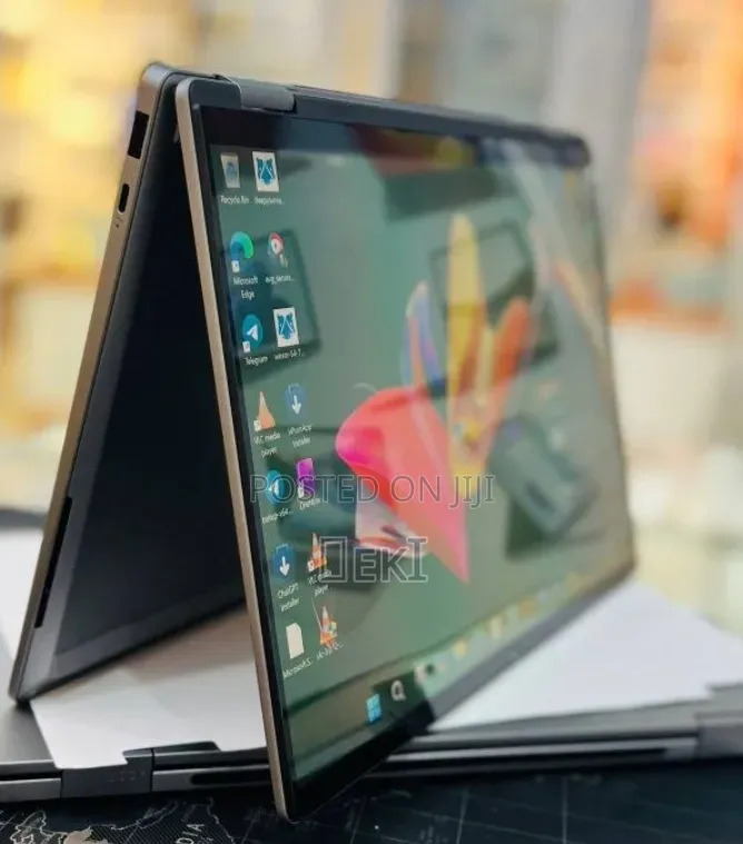 New Laptop HP OmniBook X Flip 14" 16GB Intel Core Ultra 7 SSD 1T