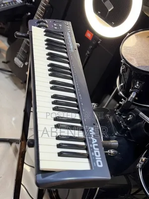 M AUDIO Midi Keyboard