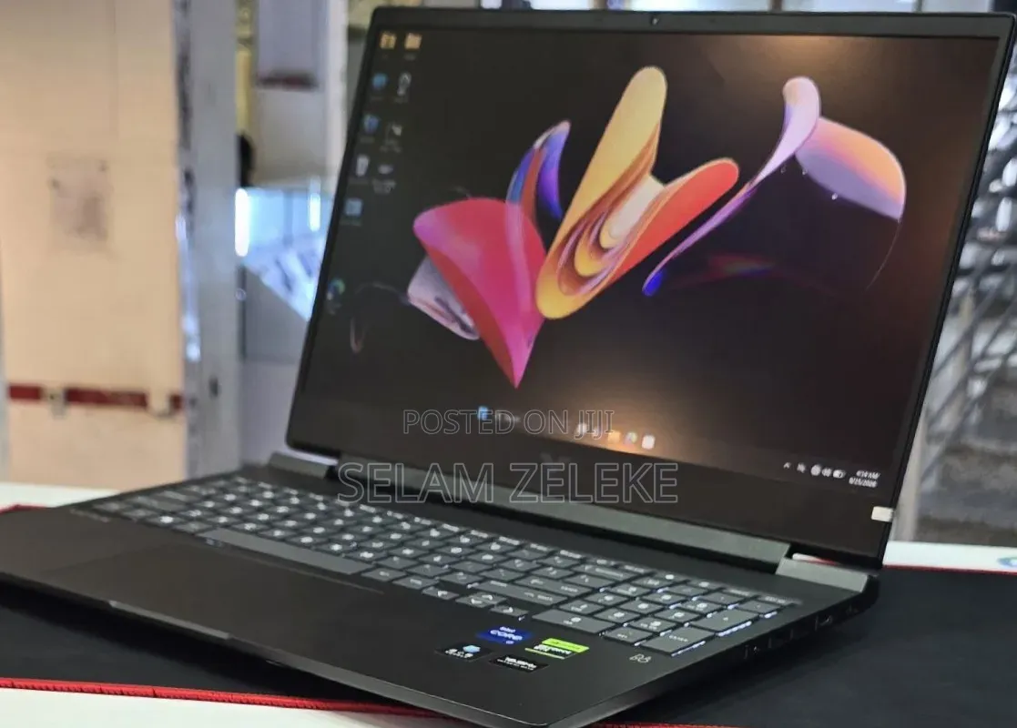 New Laptop HP Victus 16 16GB Intel Core i7 SSD 1T