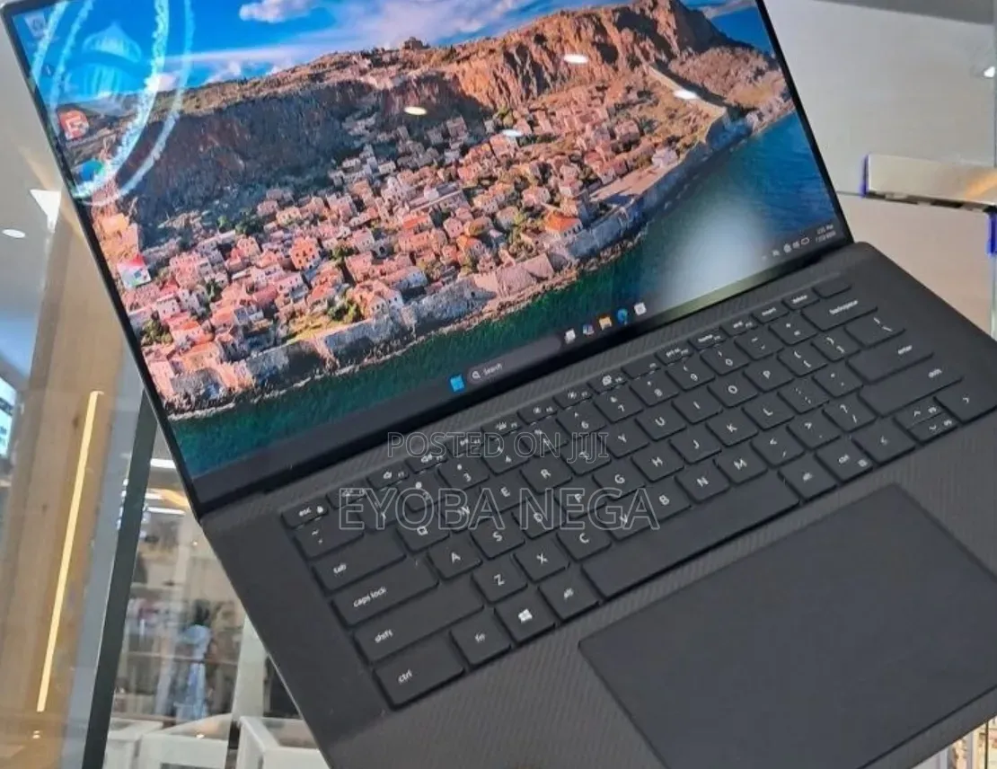 New Laptop Dell Precision 5550 16GB Intel Core i7 SSD 512GB